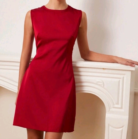 Elegant Romantic French Retro Style Wrap Around V-Neck Sleeveless Dress - Picture 1 of 5